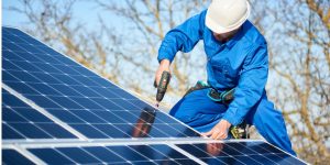 Installation Maintenance Panneaux Solaires Photovoltaïques à Cerqueux